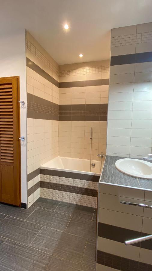 T3 De 140M2 Pour 7 Pers- Extra Centre Ajaccio - A 5 Min A Pied Des Plages - Classe 5 Etoiles - Casa Di Artisti Εξωτερικό φωτογραφία